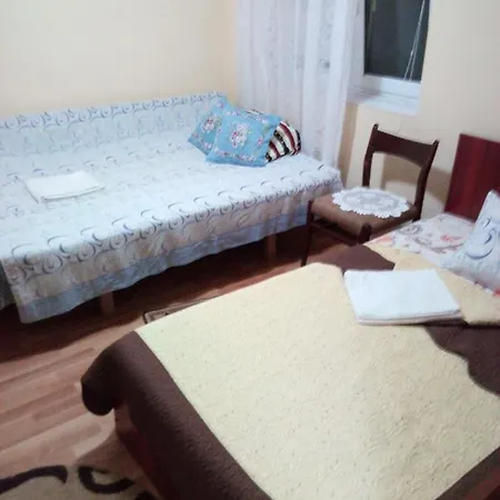 Δωμάτια σε οικογενειακή κατοικία Casa Vio